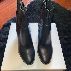 NWT GIBSON LATIMER Soft Black Leather Booties